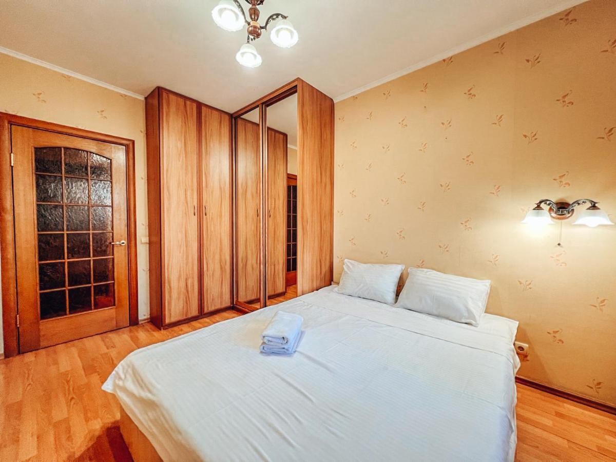 Apartments Near The Exhibition Centre 키예프 외부 사진